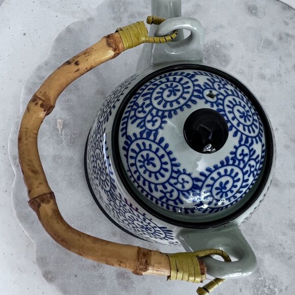 Iga Ware Handcrafted Ceramic Teapot Bamboo Handle Blue White Swirl Design Vtg - Picture 4 of 12